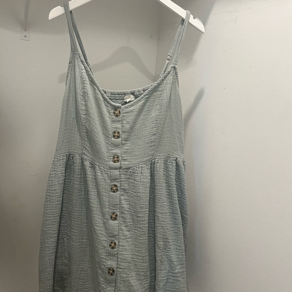 Elegant Women's Midi Dress in Light Gray